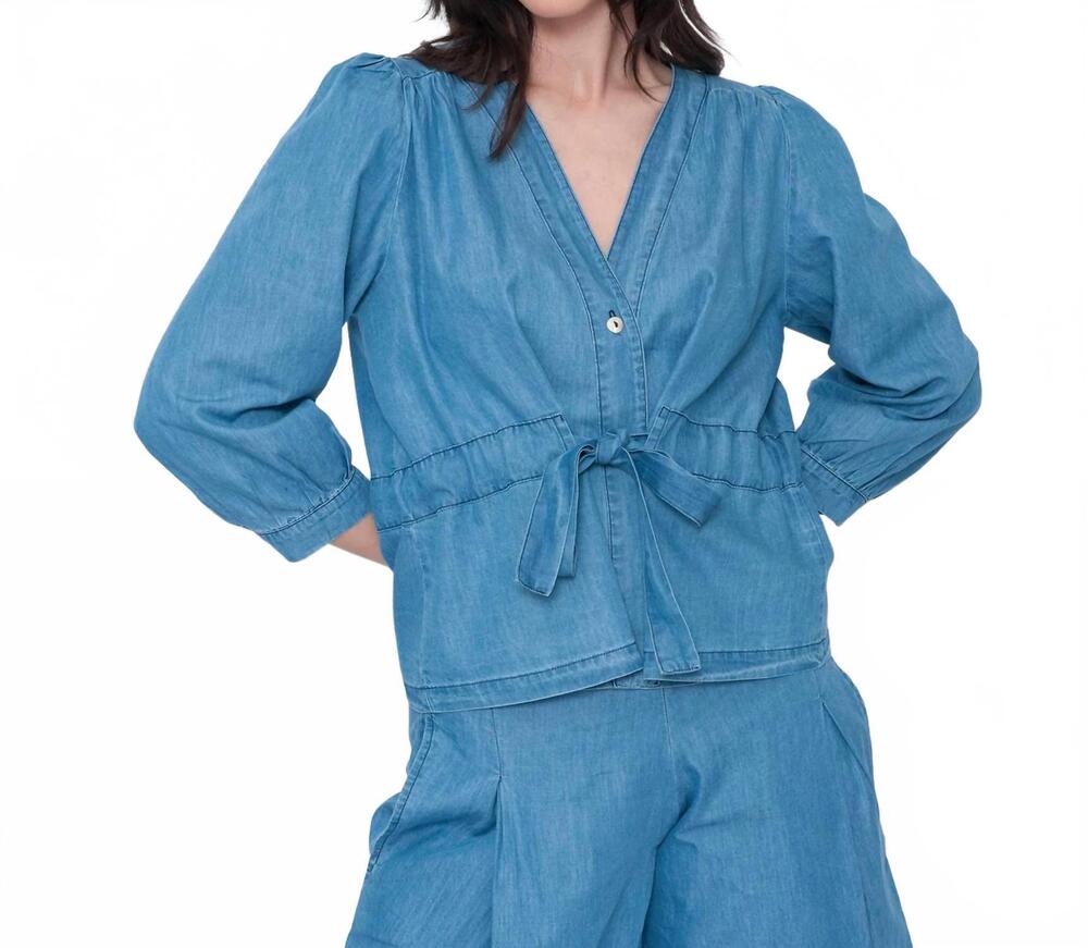 NEW BLUEBERRY cinch waist top in denim